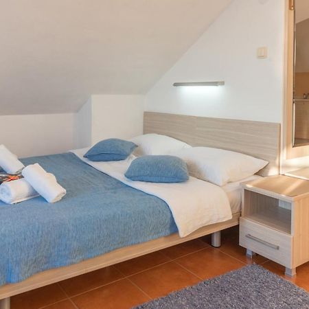R Club Apartments Old Town بودفا المظهر الخارجي الصورة