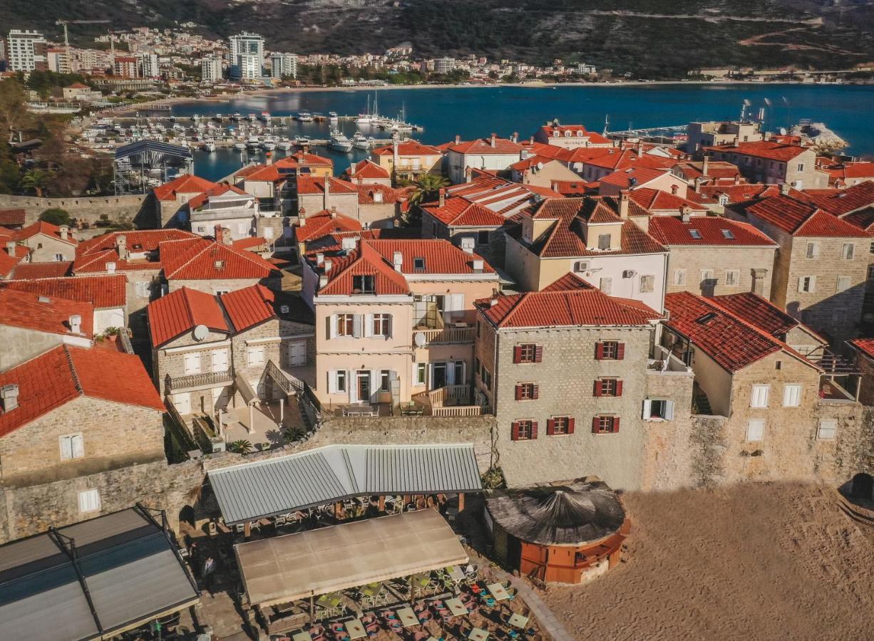 R Club Apartments Old Town بودفا المظهر الخارجي الصورة