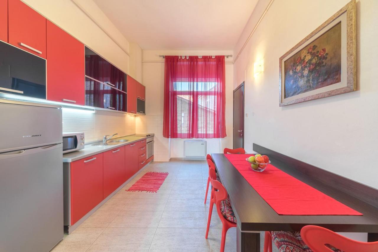 R Club Apartments Old Town بودفا المظهر الخارجي الصورة
