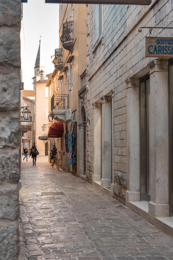 R Club Apartments Old Town بودفا المظهر الخارجي الصورة